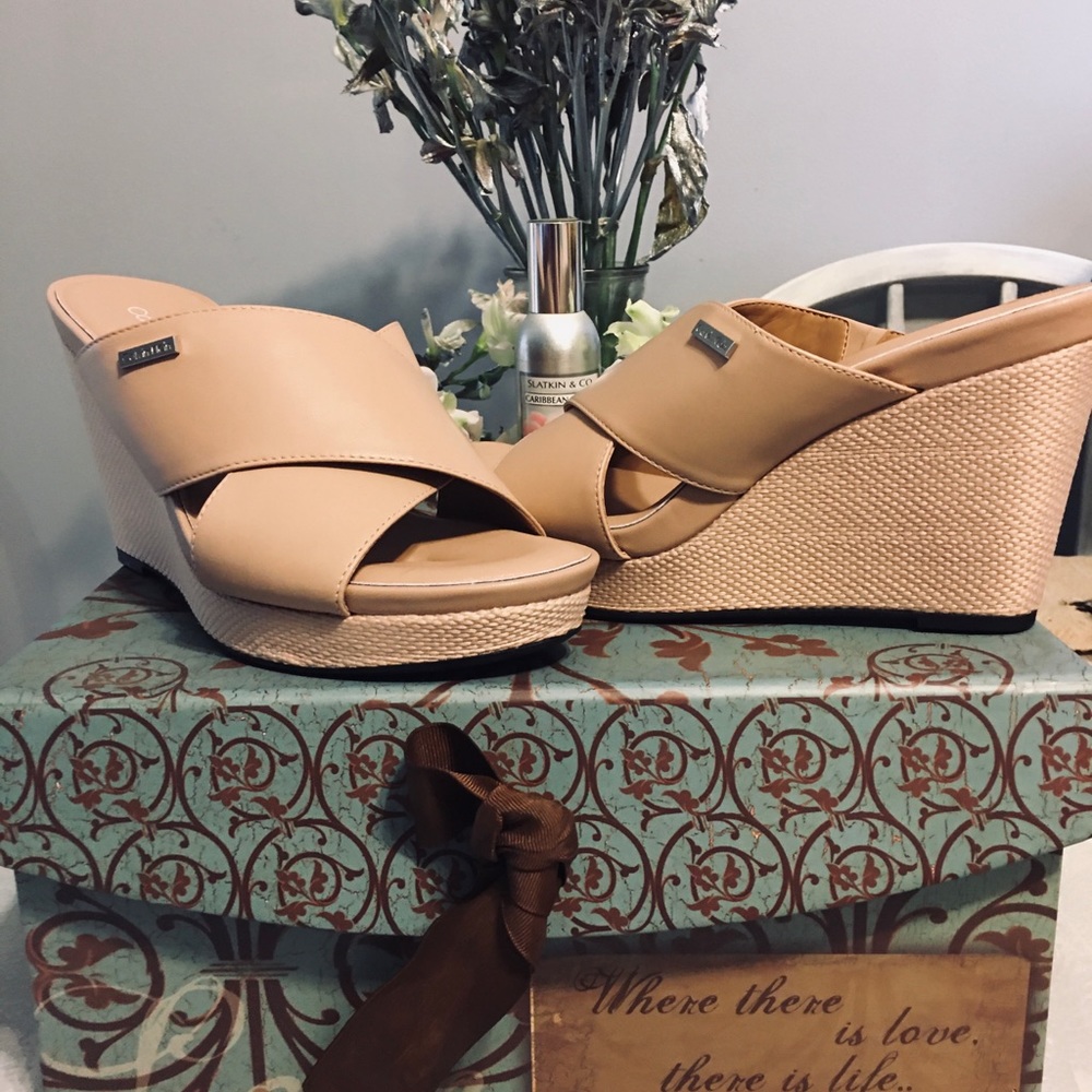 NEW Calvin Klein Jackyln wedge